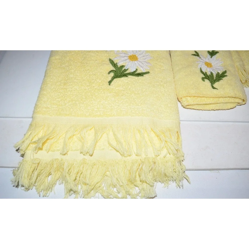 Vtg 70s Set Cannon Daisy Fringed Bath Hand Towels Wash cloth Yellow
